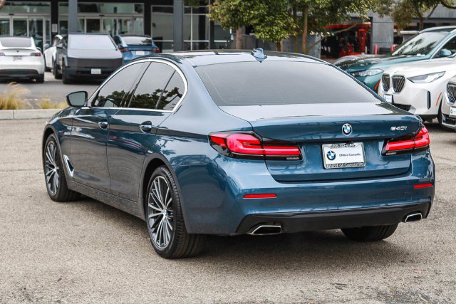 Used 2023 BMW 540i w/ Premium Package RWD image 5