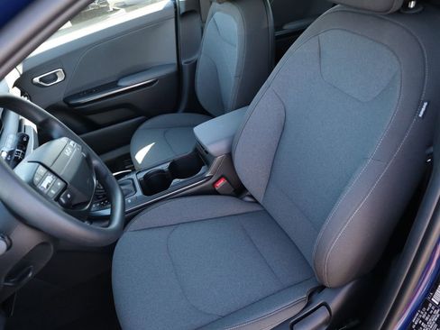 New 2025 Kia K4 LXS image 23