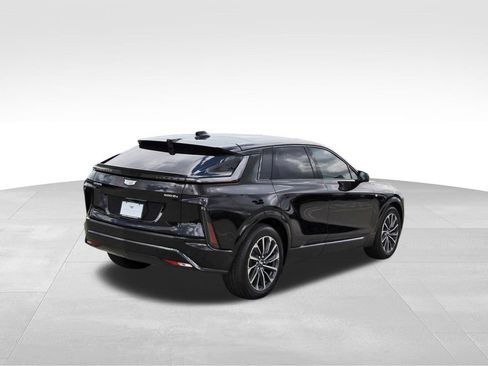 New 2026 Cadillac Lyriq Sport AWD/4WD image 4