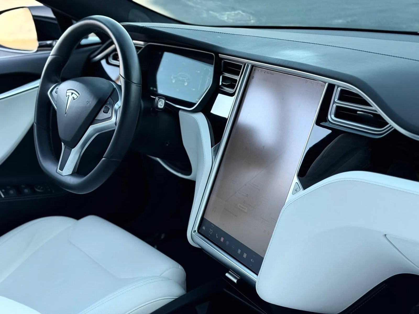 Used 2017 Tesla Model S 75D AWD/4WD image 15