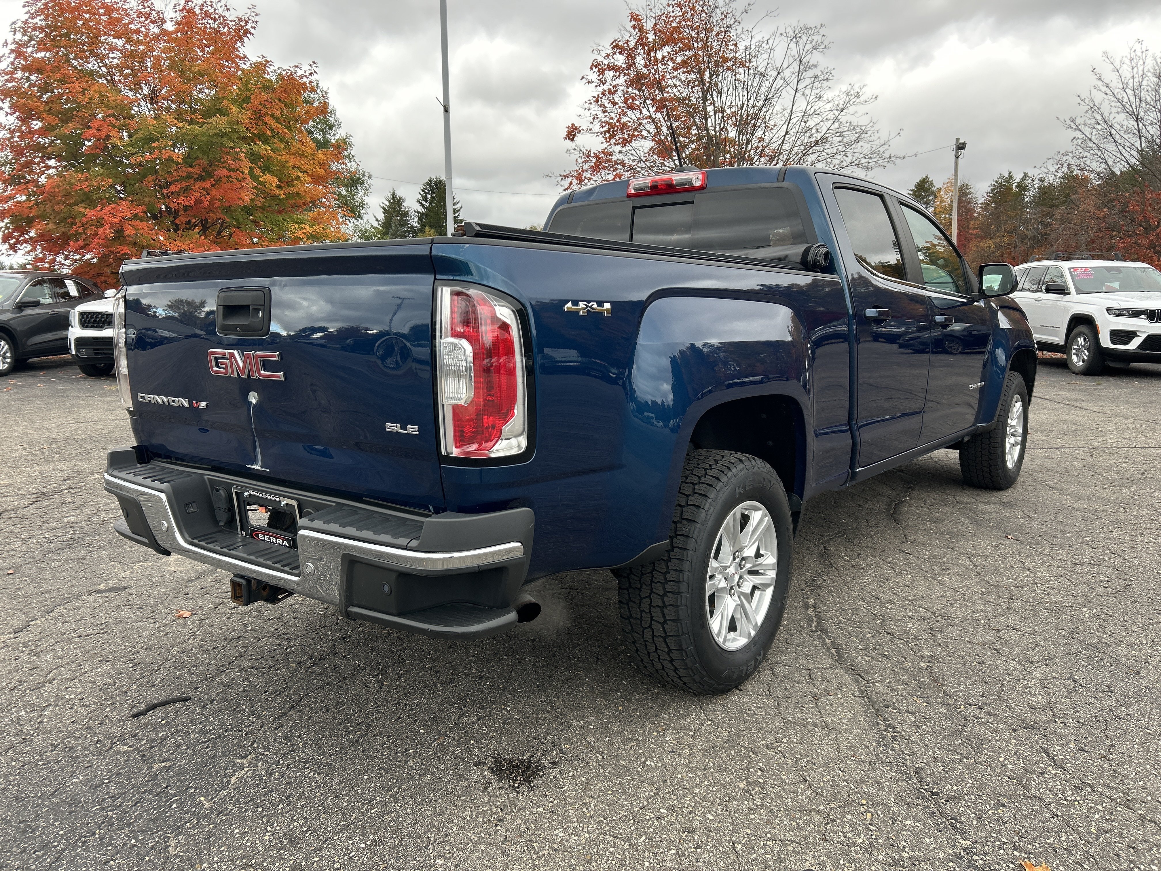 Used 2019 GMC Canyon SLE w/ Driver Alert Package AWD/4WD image 3