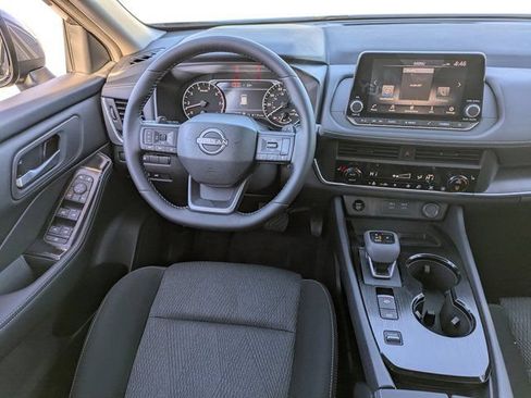 New 2026 Nissan Rogue SV w/ Cold Weather Package FWD image 18