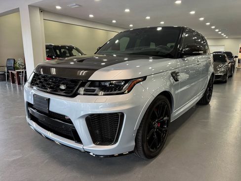 Used 2021 Land Rover Range Rover Sport SVR image 3