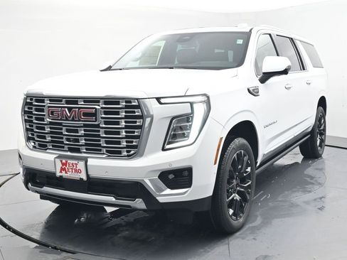 New 2026 GMC Yukon XL Denali image 2