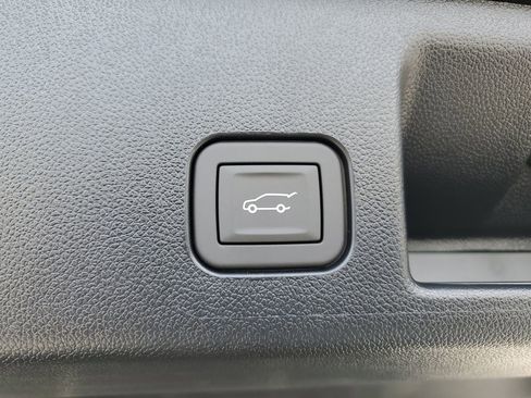 New 2026 Chevrolet Equinox EV RS image 10