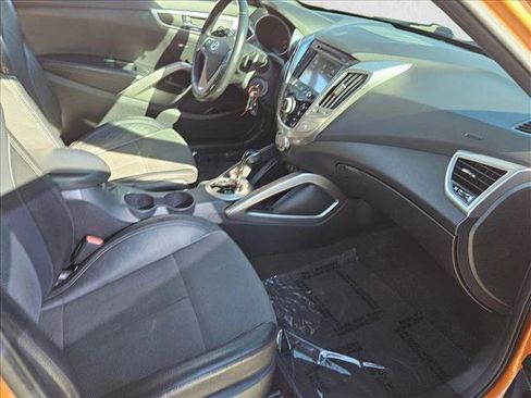 Used 2016 Hyundai Veloster w/ Option Group 02 image 19