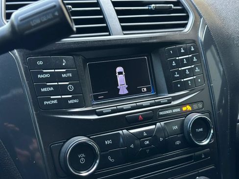 Used 2017 Ford Explorer 4WD Police Interceptor image 32
