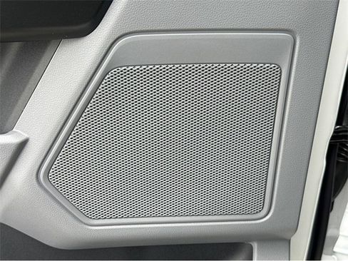 New 2025 Ford F150 XL w/ Equipment Group 103A High image 31