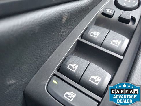 Used 2023 BMW 330i Sedan w/ M Sport Package image 36