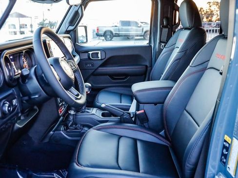 New 2026 Jeep Wrangler Unlimited Rubicon w/ Steel Bumper Group image 22