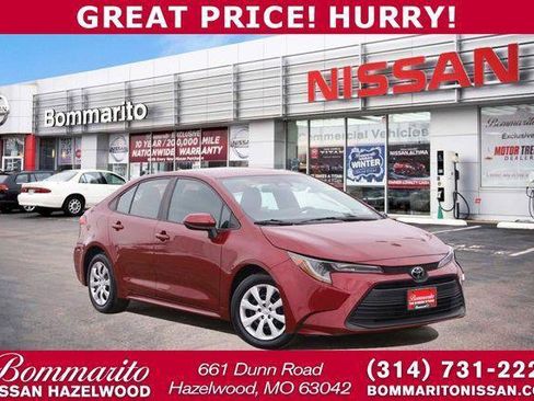 Used 2024 Toyota Corolla LE image 1