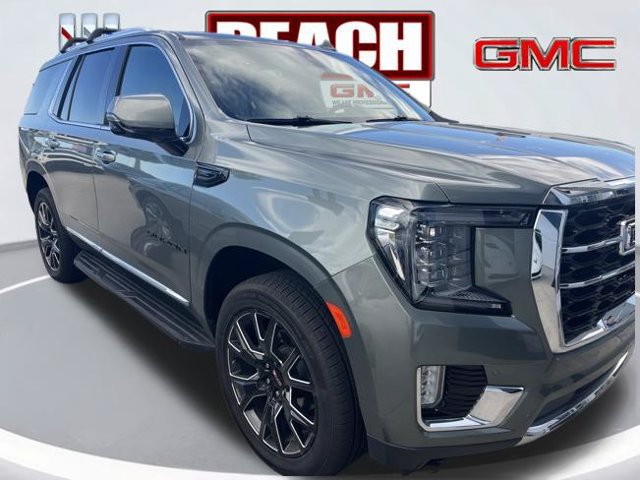 Used 2024 GMC Yukon SLT w/ SLT Luxury Package AWD/4WD image 3