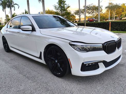 Used 2018 BMW 740i image 6