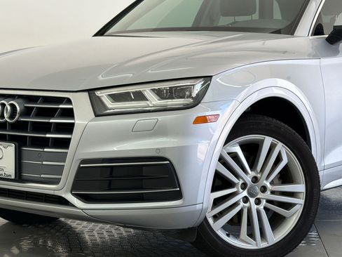 Used 2018 Audi Q5 2.0T Premium Plus w/ Premium Plus Package AWD/4WD image 11