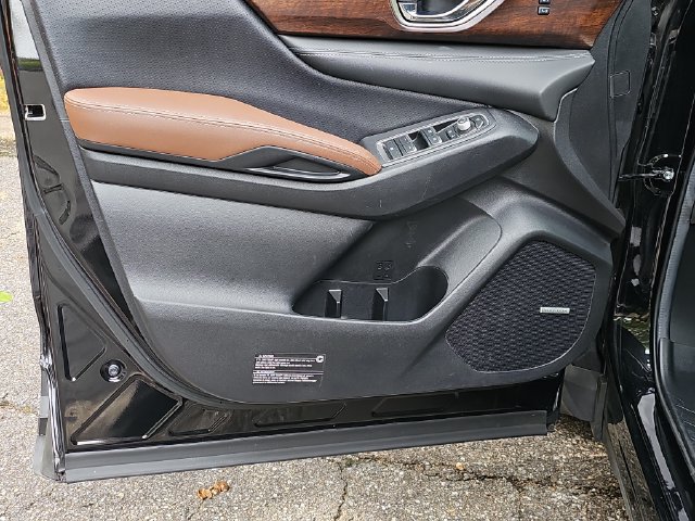 Used 2023 Subaru Ascent Touring AWD/4WD image 8