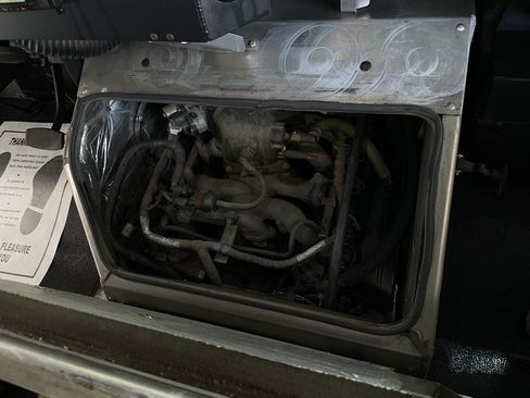 Used 2017 Ford E-350 and Econoline 350 Super Duty w/ A/C Prep Package image 33