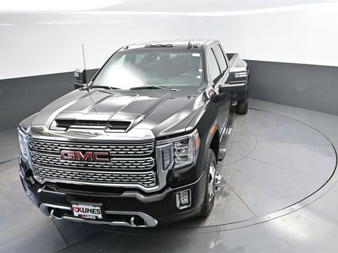 Used 2022 GMC Sierra 3500 Denali w/ Denali Ultimate Package AWD/4WD image 28