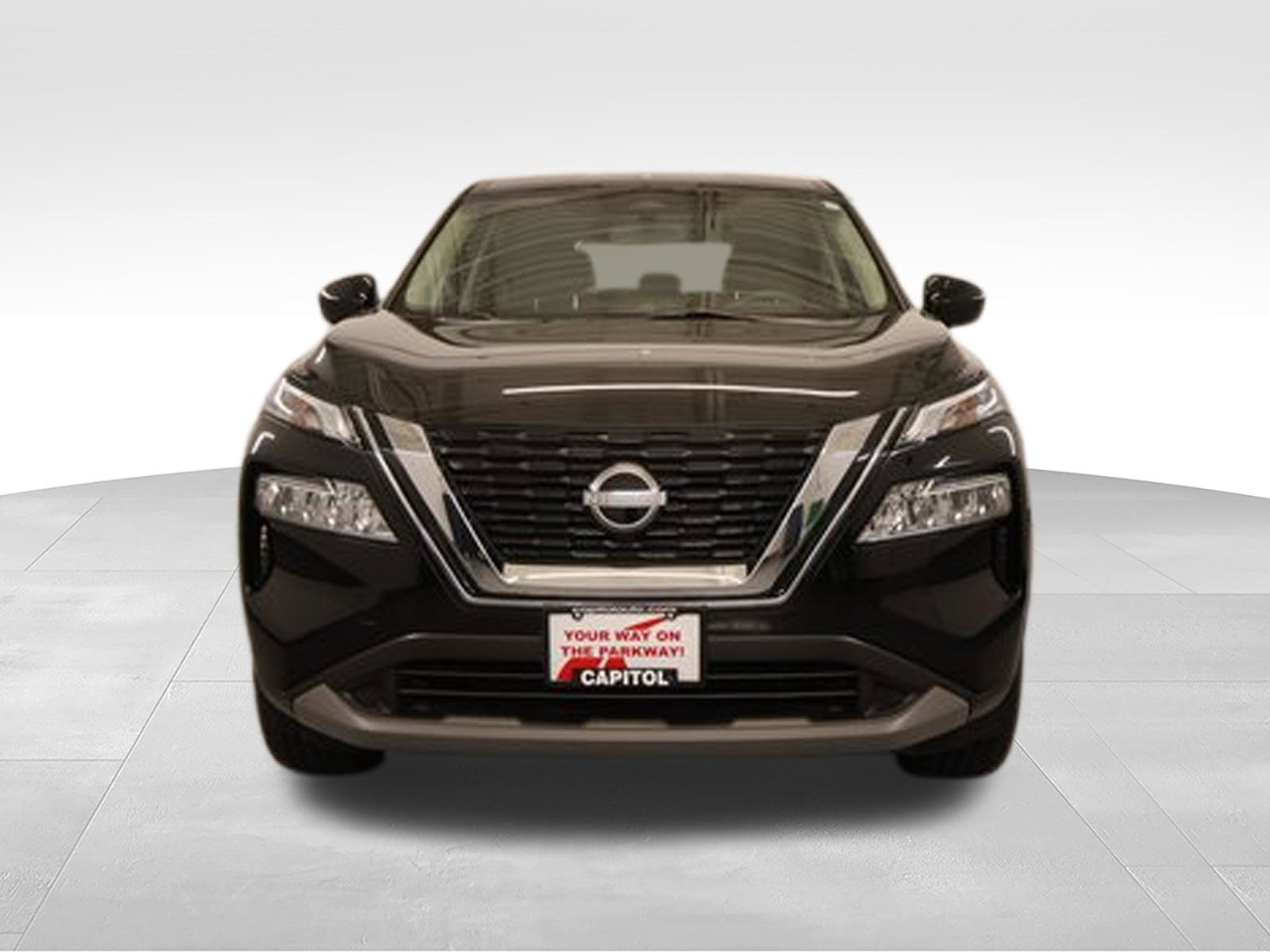 Used 2023 Nissan Rogue SV AWD/4WD image 6