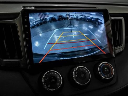 Used 2018 Toyota RAV4 LE w/ All Weather Liner Package AWD/4WD image 22
