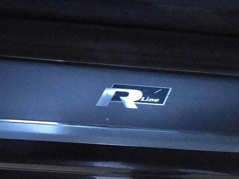 Used 2018 Volkswagen Passat 2.0T R-Line image 37