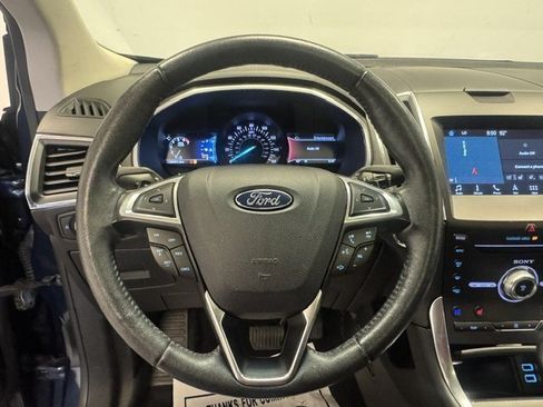 Used 2017 Ford Edge Titanium w/ Equipment Group 301A AWD/4WD image 12