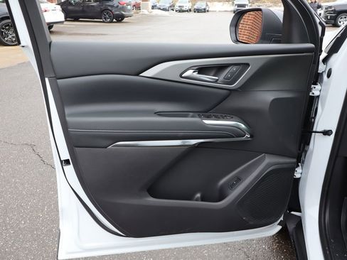 New 2026 Chevrolet Traverse LT w/ Sun and Wheel Package image 8