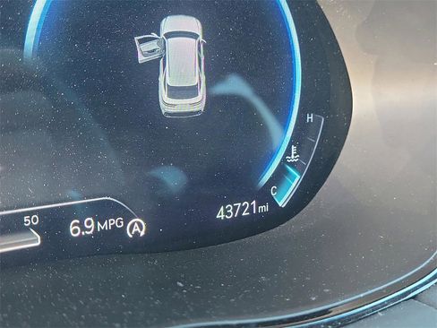 Used 2022 Genesis GV70 3.5T Sport w/ Sport Prestige Package image 29