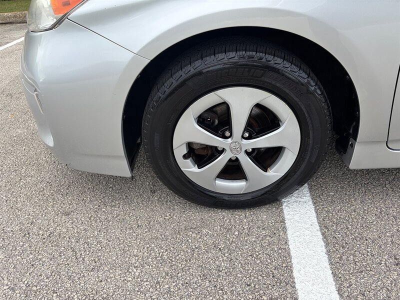 Used 2013 Toyota Prius Two FWD image 28