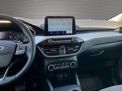 Used 2022 Ford Escape SE w/ Convenience Package AWD/4WD image 9