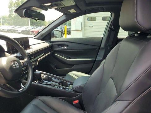 Used 2025 Honda Accord Sport image 17