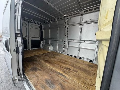 Used 2015 RAM ProMaster 2500 w/ Cargo Convenience Group image 29