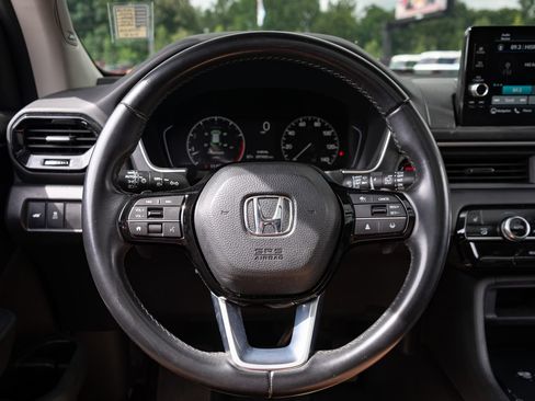 Used 2023 Honda Pilot Touring image 30