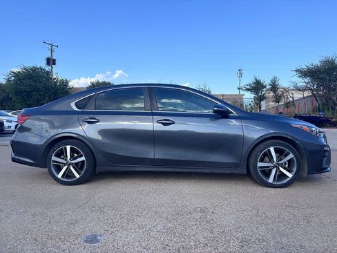 Used 2019 Kia Forte EX FWD image 3