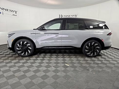 Used 2026 Lincoln Nautilus Reserve w/ Jet Appearance Package AWD/4WD image 7