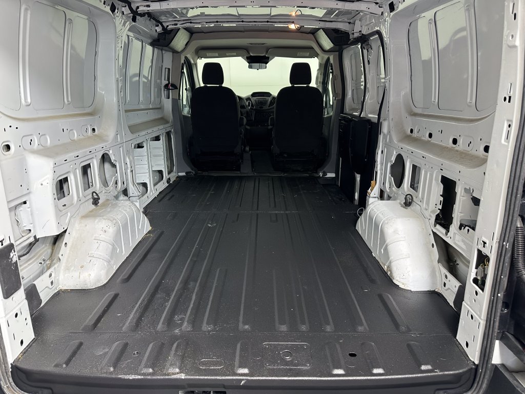 Used 2016 Ford Transit 150 130 Low Roof RWD image 6