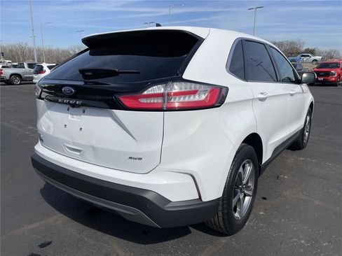 Used 2024 Ford Edge SEL w/ Convenience Package AWD/4WD image 5