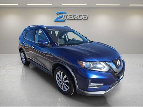 Used 2019 Nissan Rogue SV image 7