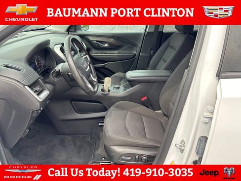 Used 2022 GMC Terrain SLE w/ Driver Convenience Package AWD/4WD image 10