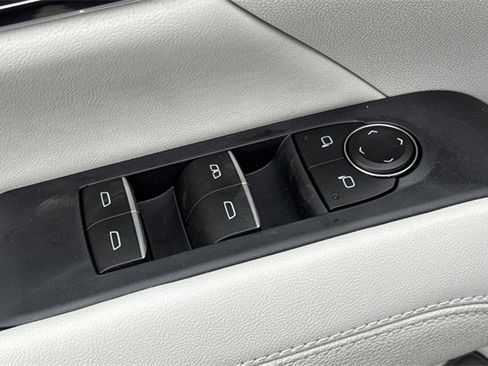 New 2026 GMC Terrain Denali w/ LPO, Floor Liner Package image 12