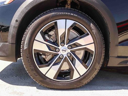Used 2023 Volvo V60 B5 Cross Country Plus AWD/4WD image 14