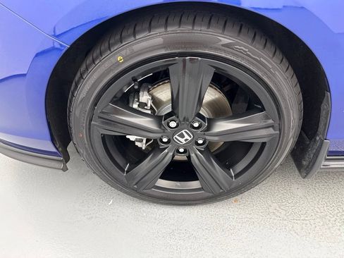 Used 2024 Honda Accord Sport image 4