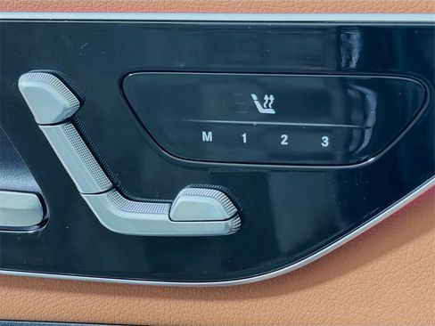 New 2025 Mercedes-Benz GLC 300 4MATIC image 23