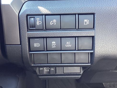 New 2025 Toyota Tacoma TRD Off-Road image 43