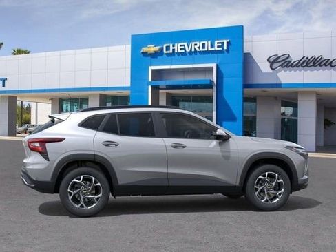 New 2026 Chevrolet Trax LT w/ Driver Confidence Package image 3