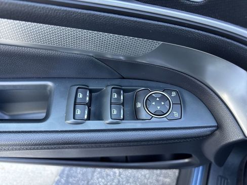 Used 2018 Ford Explorer XLT w/ Equipment Group 202A image 23