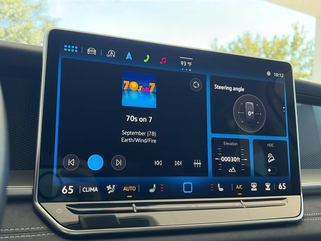 Certified 2025 Volkswagen Tiguan SE AWD/4WD image 20