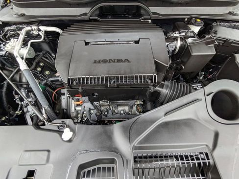 Used 2025 Honda Pilot EX-L image 25