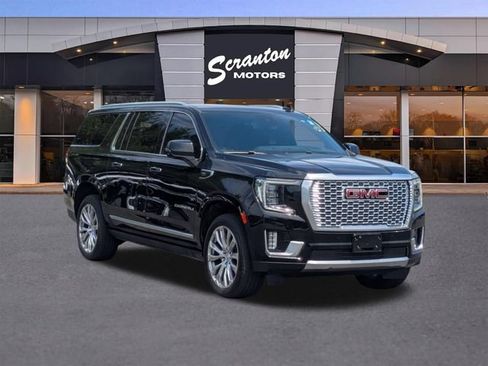 Used 2023 GMC Yukon XL Denali AWD/4WD image 8