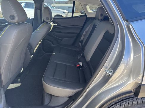 New 2026 Chevrolet Trax ACTIV w/ Sunroof Package image 24