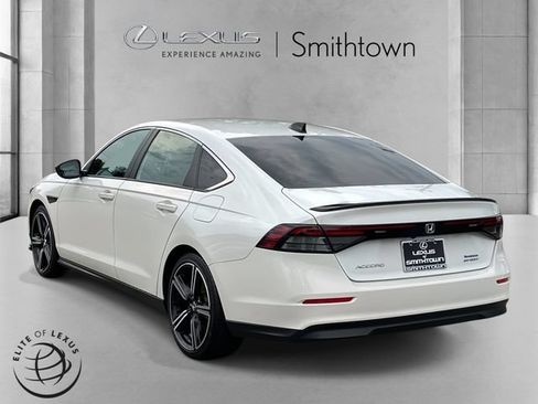 Used 2024 Honda Accord Sport image 7